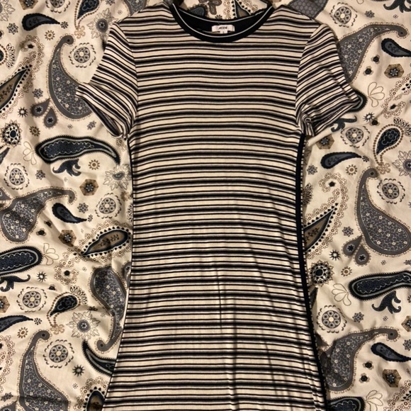 Dress with stripes - Picture 1 of 2
